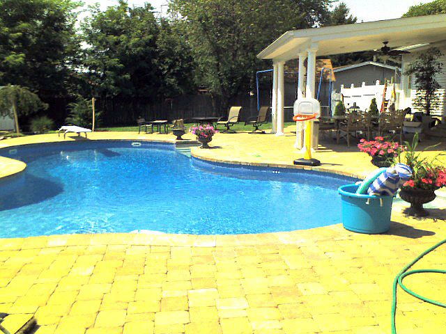 1st image of 32 Pheasant Ln