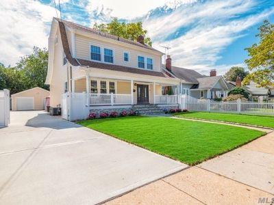 560 Harvard Ave, Baldwin, NY, 11510
