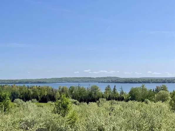 9012 Aurora Vista Trl, Williamsburg, MI 49690