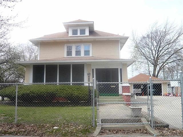 1st image of 1825 Marine St