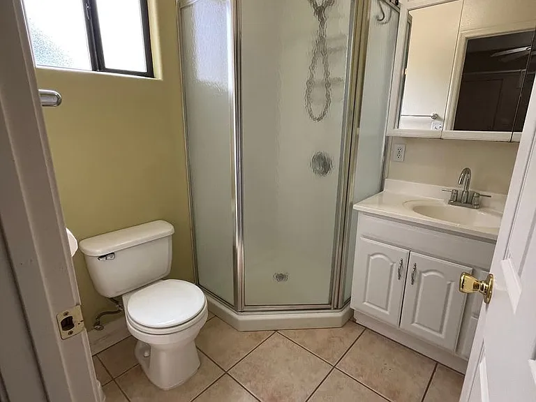 6068 N Peak Cir — Photo 9