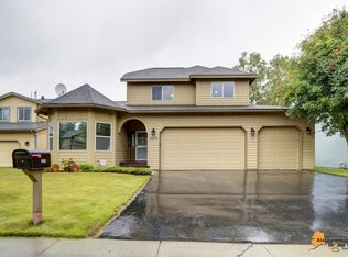 3315 Lake Park Cir, Anchorage, AK 99517