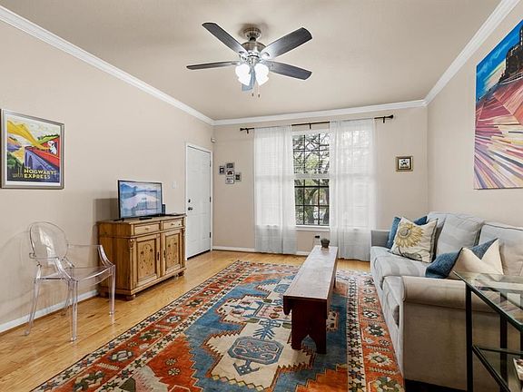 3rd image of 2255 Braeswood Park Dr APT 126