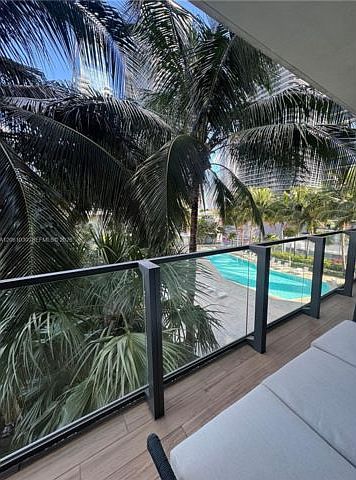 1st image of 88 SW 7th St APT 805