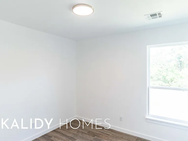 1640 Kalidy Dr — Photo 48