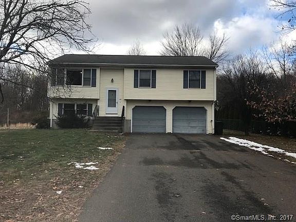 2nd image of 89 Copper Beech Way