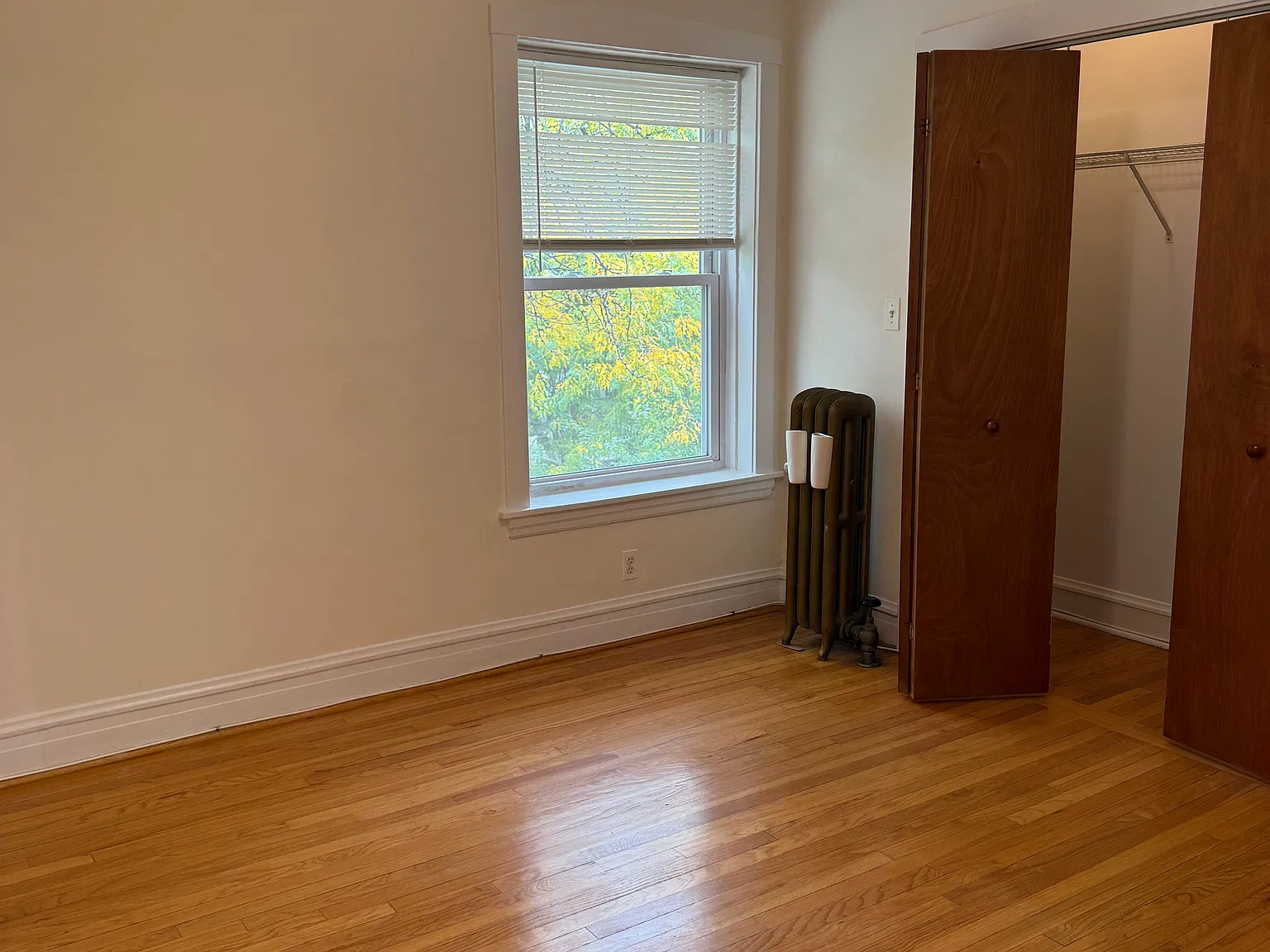 2950 W Cullom Ave — Photo 3