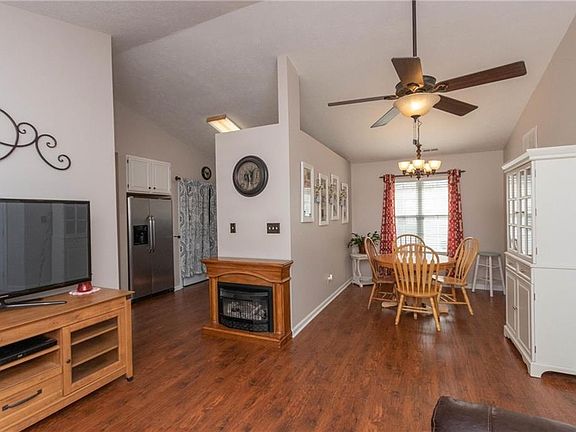5th image of 7741 Orchard Village Dr