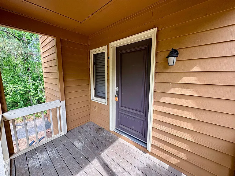 600 Anderson Hwy #611 — Photo 2