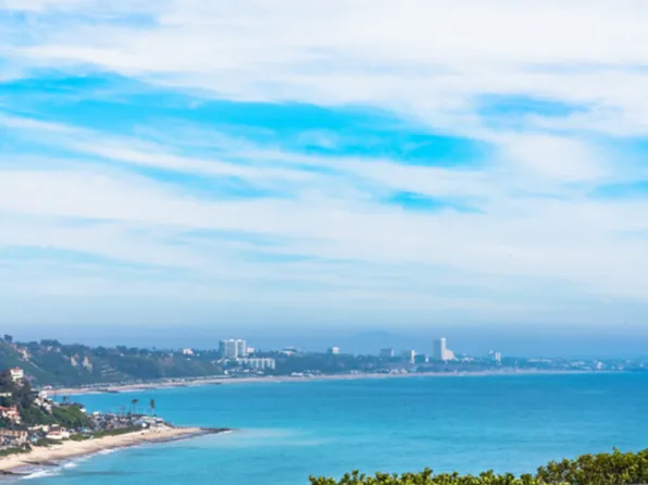 18147 Coastline Dr APT 5, Malibu, CA 90265
