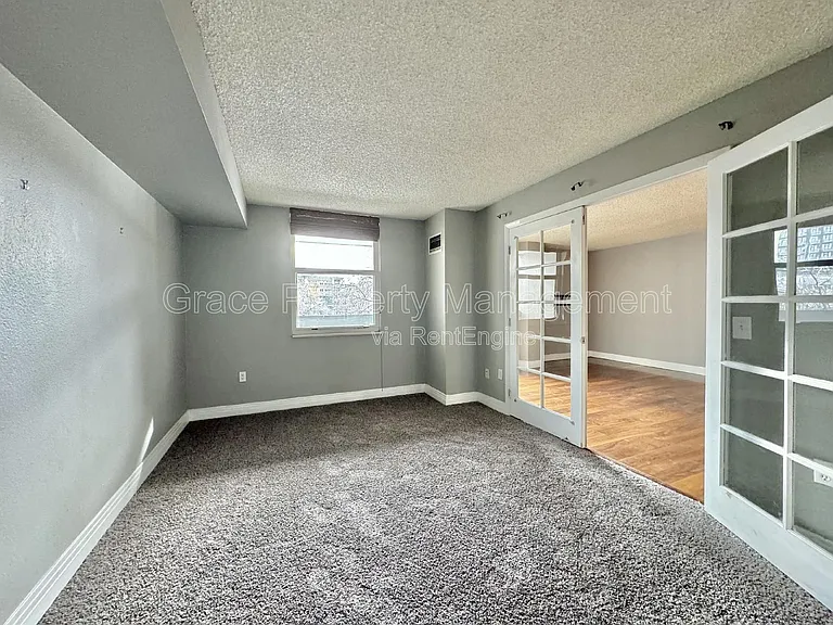 601 W 11th Ave #106 — Photo 6