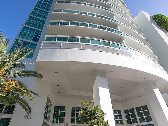 2nd image of 951 Brickell Ave APT 1505