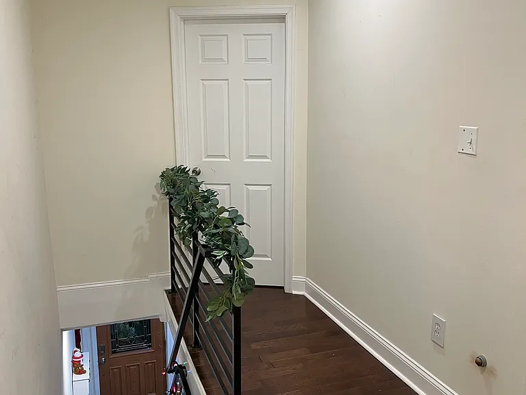 153 N Lindenwood St — Photo 13