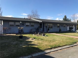 594 S Van Well Ave, East Wenatchee, WA 98802