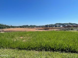 108 Hillberry Rd, Oak Ridge, TN 37830