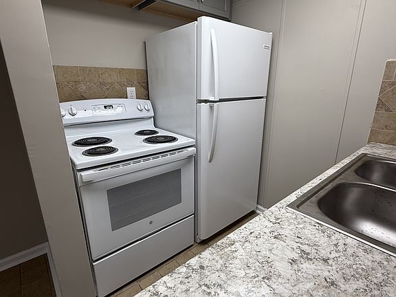 4th image of 4908 Charwood Trl NW
