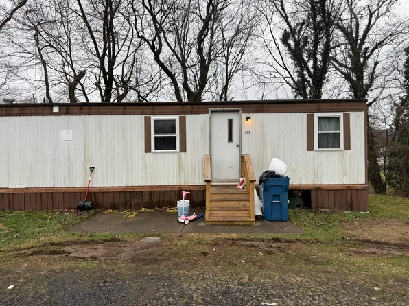 421-427 High St, Highspire, PA 17034