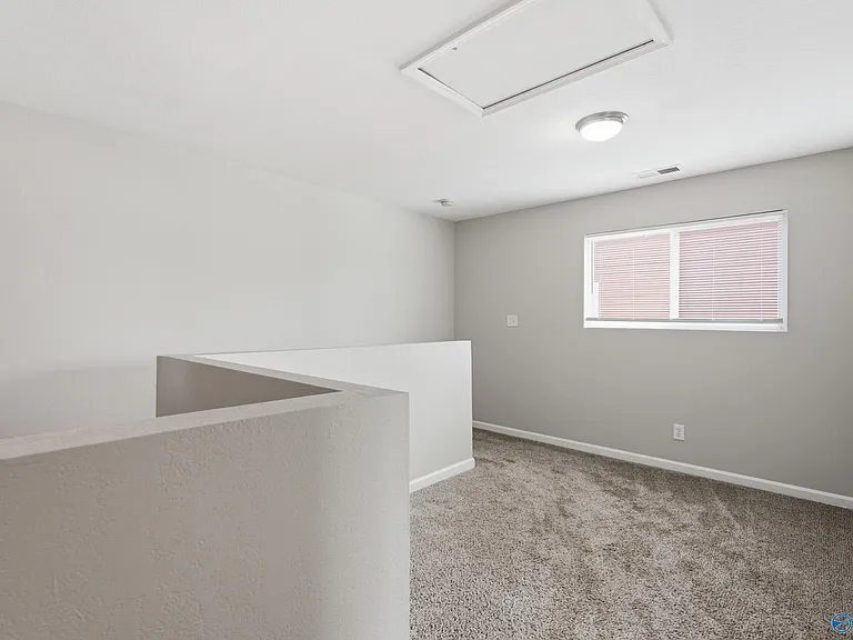3262 Lakeland Dr — Photo 9