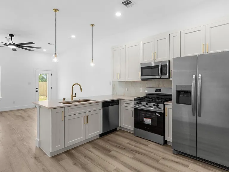 4412 Alvin St #A — Photo 5