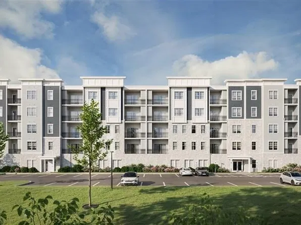 141 E Point Dr #201, East Providence, RI 02916