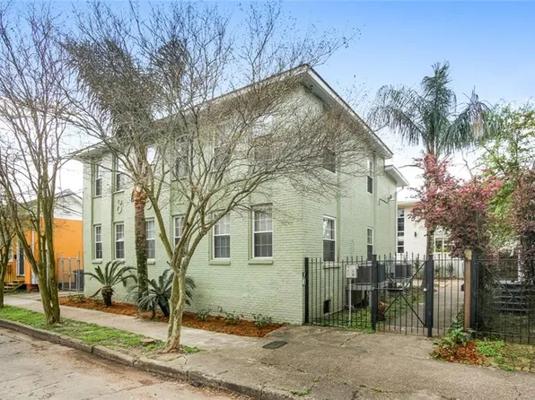 8520 Hickory St, New Orleans, LA 70118