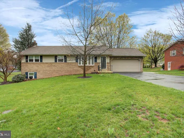 324 Hostetter Ave, Shippensburg, PA 17257