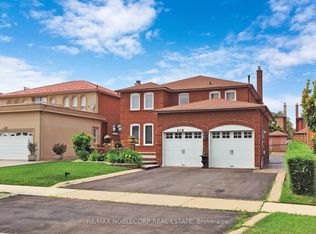 131 Dunstan Cres, Vaughan, ON L4L 3W5