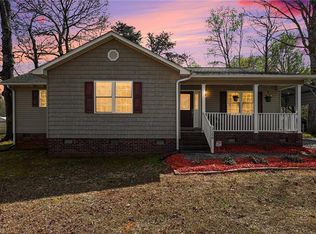 2298 Valewood Dr, Asheboro, NC 27205