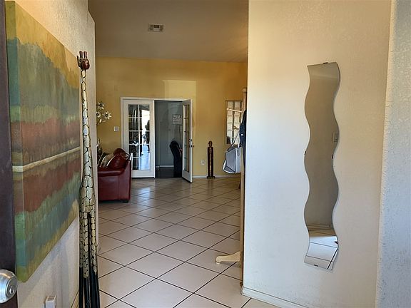 2nd image of 1148 N Villareal Ave