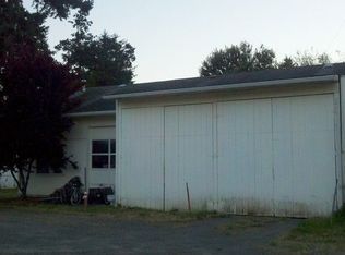 8710 NE Burton Rd, Vancouver, WA 98662