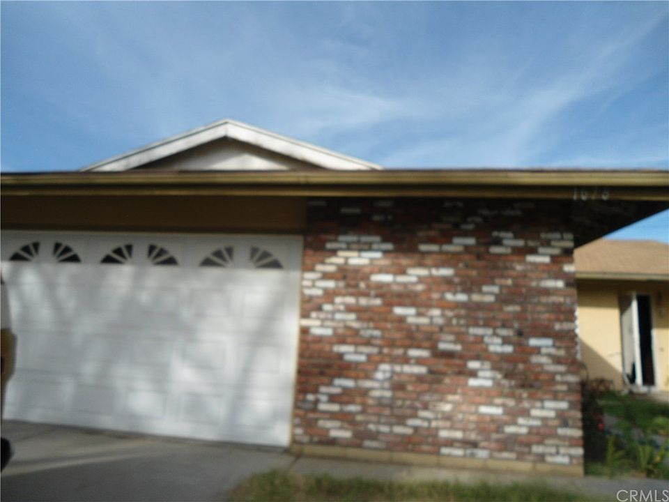 2nd image of 1678 W Pinedale Ave