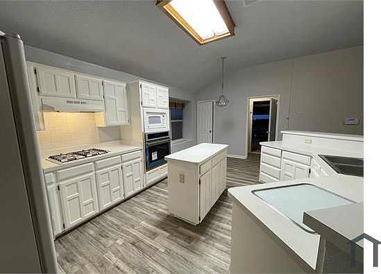 1st image of 2417 Buckeye Dr