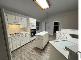 2417 Buckeye Dr, Mesquite, TX 75181