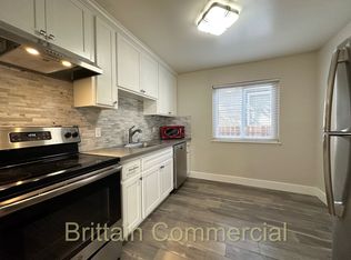 2713 T St APT 8, Sacramento, CA 95816