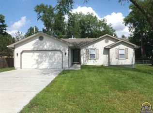3210 SW Urish Rd, Topeka, KS 66614