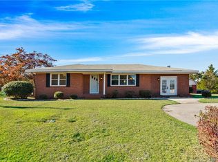 155 Mockingbird Ln, Spring Lake, NC 28390