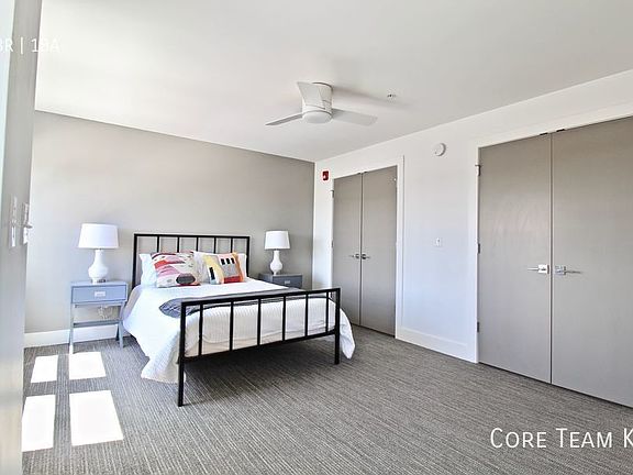 4th image of 3837 Main St #703