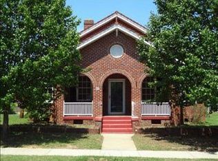 97 Draper St, Ninety Six, SC 29666