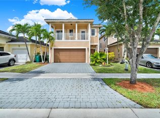384 NE 34th Ter, Homestead, FL 33033