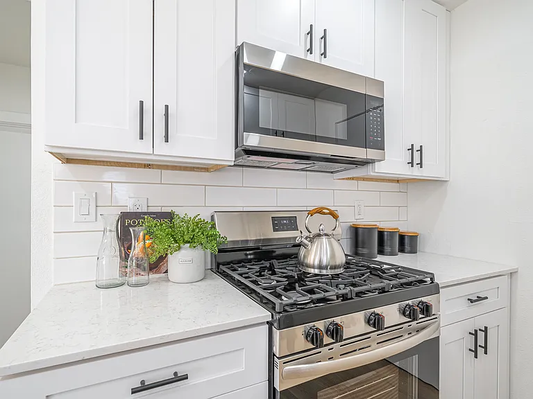 4339 Waikiki Dr — Photo 13