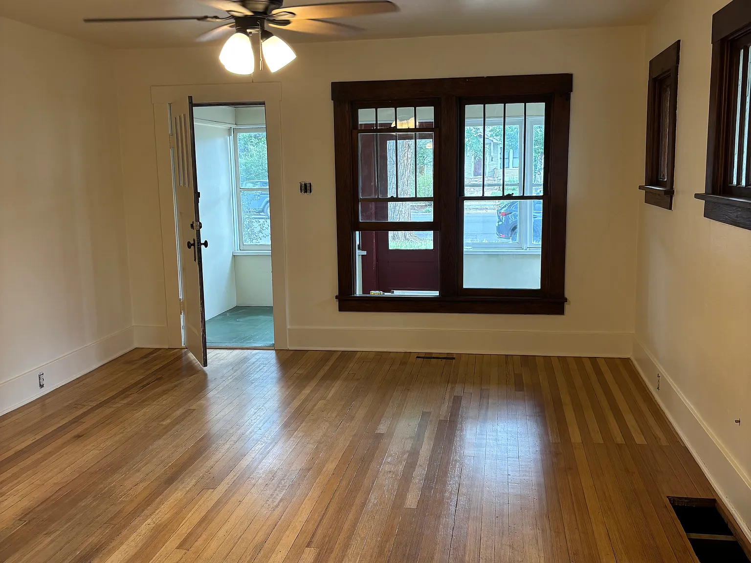 2 bed, 850 sqft, $2,000 — Photo 3