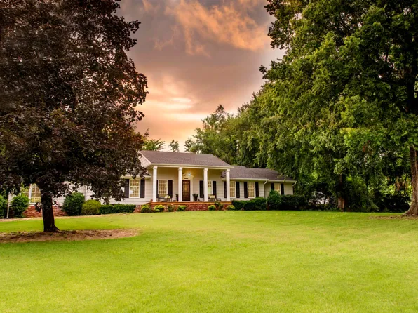 1016 Maple St, Mountain Home, AR 72653