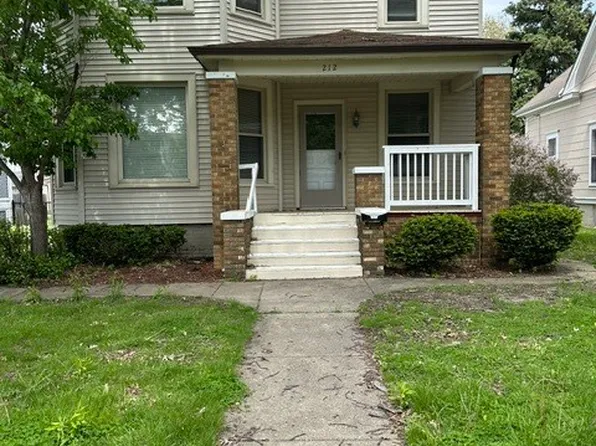 212 W Washington St, Streator, IL 61364