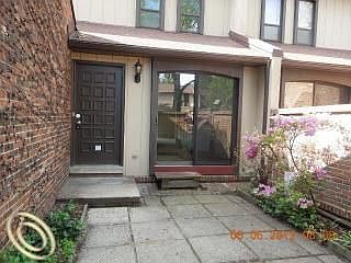 2nd image of 1177 Kirts Blvd Unit B