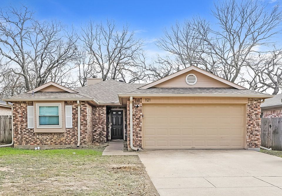 1st image of 1121 Cardinal Oaks Dr