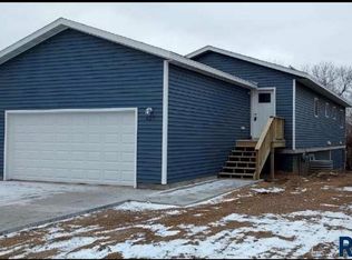 427 S Chicago Ave, Sioux Falls, SD 57103