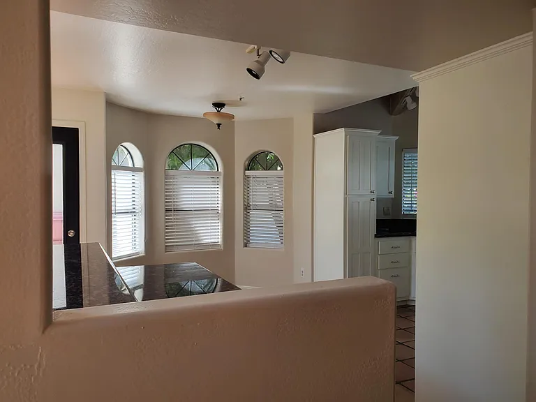 7814 E Clinton St — Photo 15