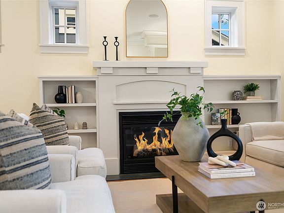 5th image of 1525 42nd Avenue E