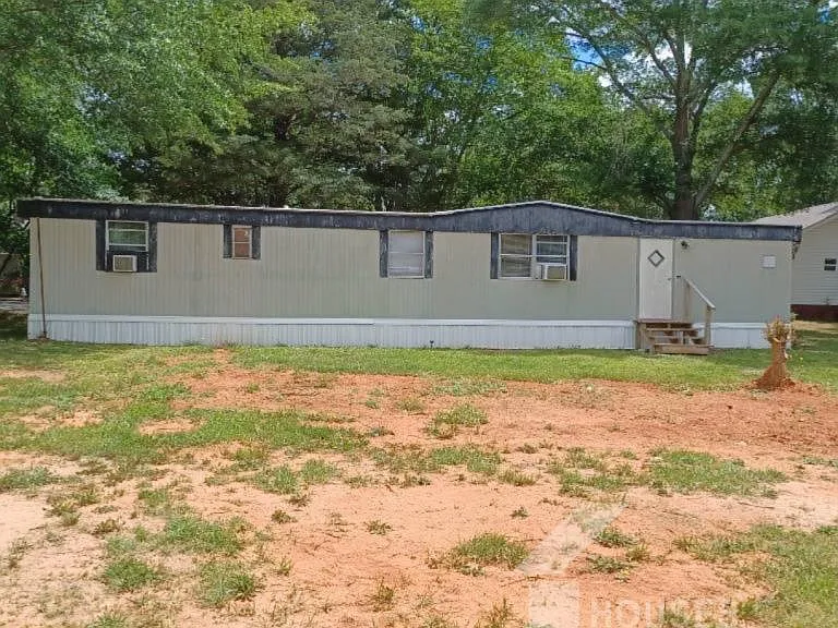 110 Community Rd — Photo 1