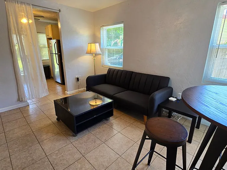 1148 Highland St — Photo 46